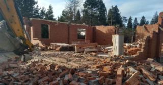 Демонтаж 1 этажного дома Анапа, цена от 1608 руб.